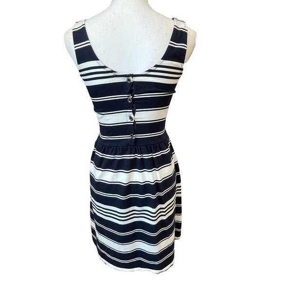 J. CREW White Navy Blue Striped Sleeveless Dress XS. - Picture 2 of 8